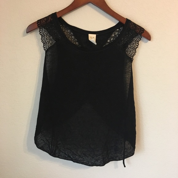 Free People - Picture 4 of 8